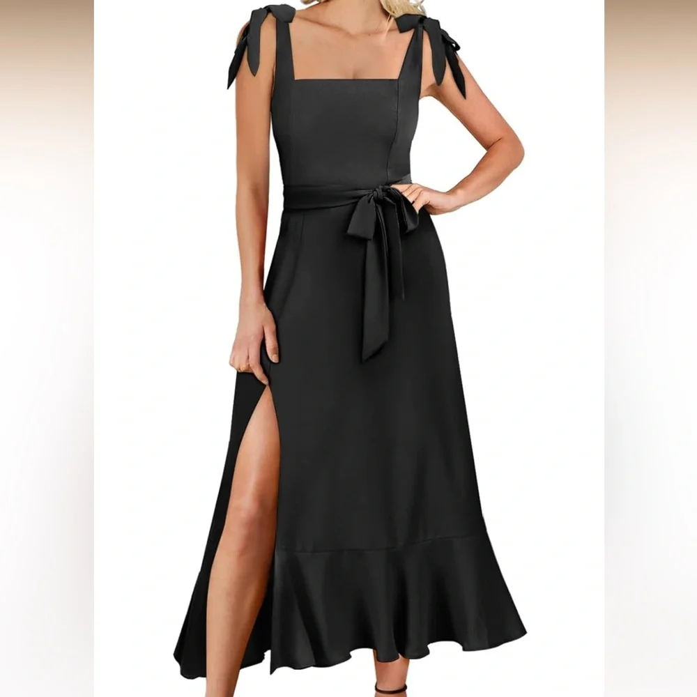 Chic Black Maxi Dress with Bow Detail - Picture 1 of 3